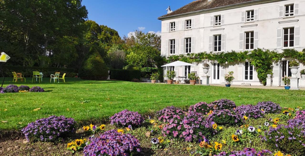 Chateau De Brinville Saint-Sauveur-sur-Ecole Екстериор снимка