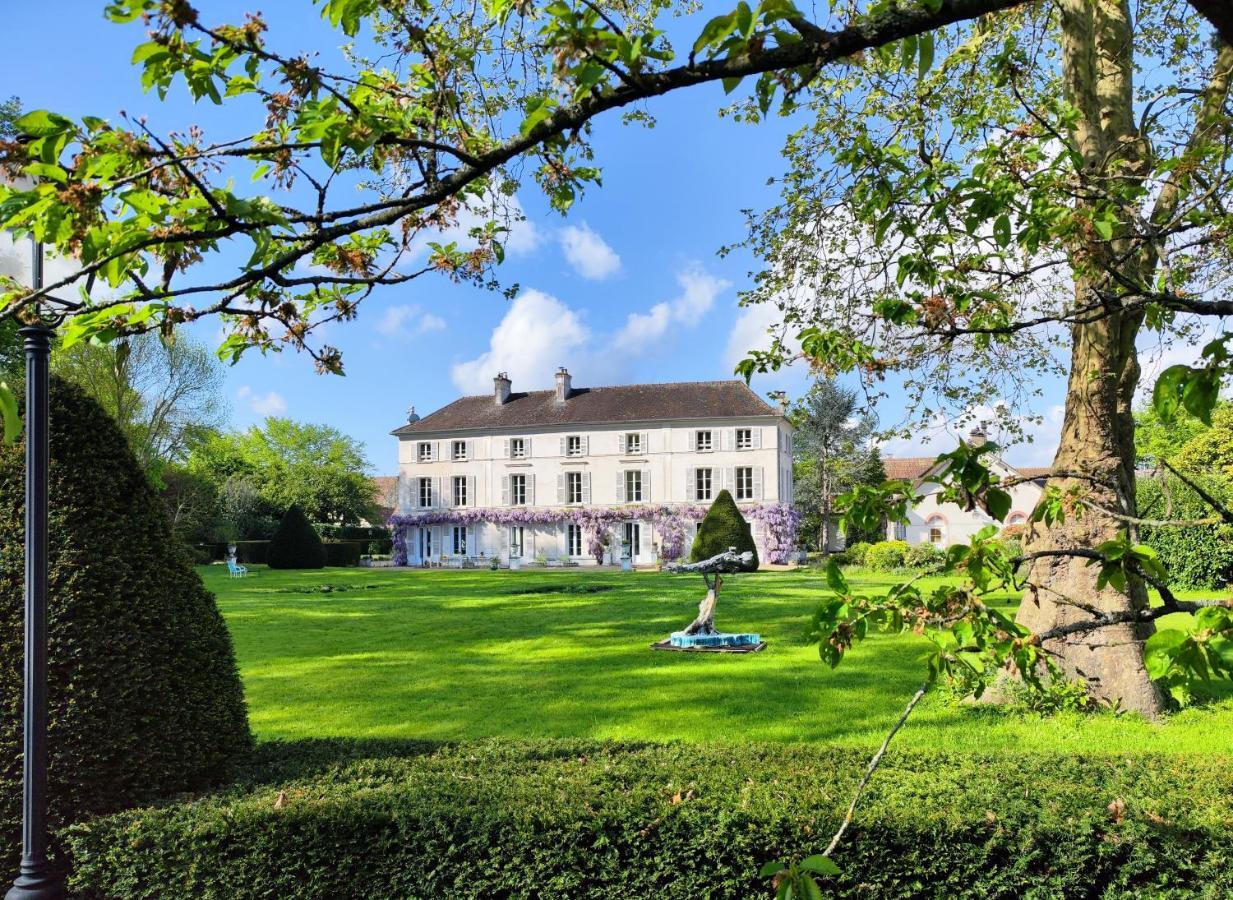 Chateau De Brinville Saint-Sauveur-sur-Ecole Екстериор снимка